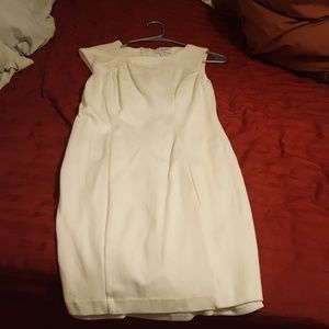 Carmen Marc valvo white dress